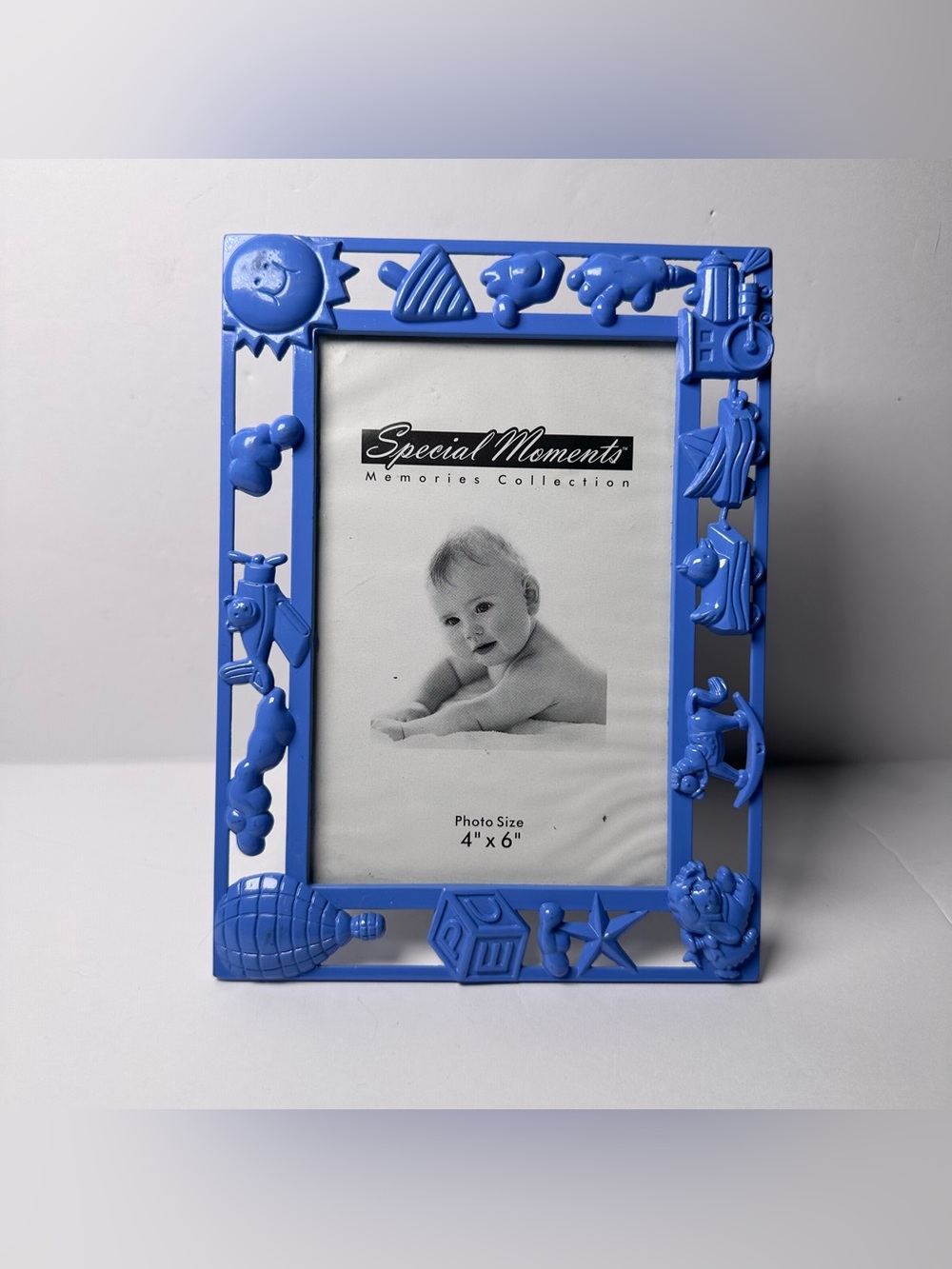 Vintage RARE Baby Photo Frame 4x6 3D Embossed Toys Nursery Room Keepsake Blue